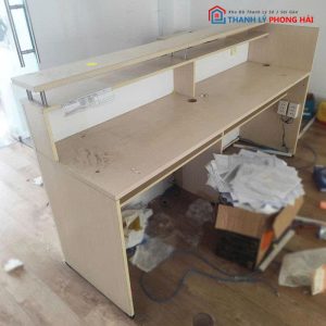 Quầy Lễ Tân Cũ 2m Phối Sọc Trắng