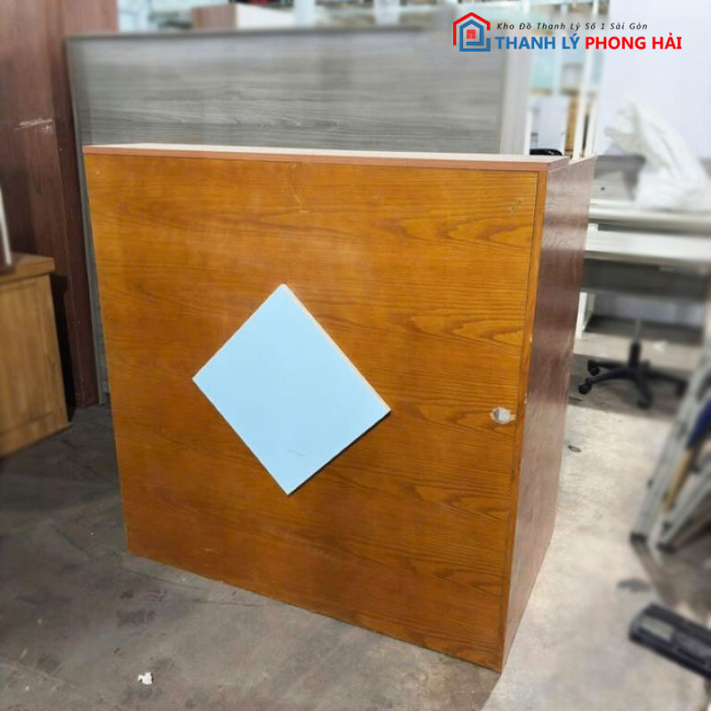 quay-thu-ngan-go-mdf-2 Quầy Thu Ngân Gỗ MDF Nhỏ Gọn Cũ