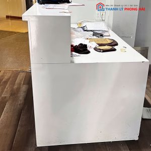 Quầy Tiếp Tân Văn Phòng Màu Trắng Cũ