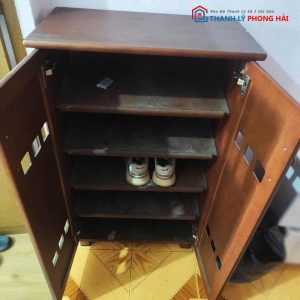 Tủ Giày Gỗ Cũ 2 Cánh Có Lỗ Thông Hơi