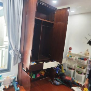 Tủ Quần Áo Cao Kịch Trần Cũ